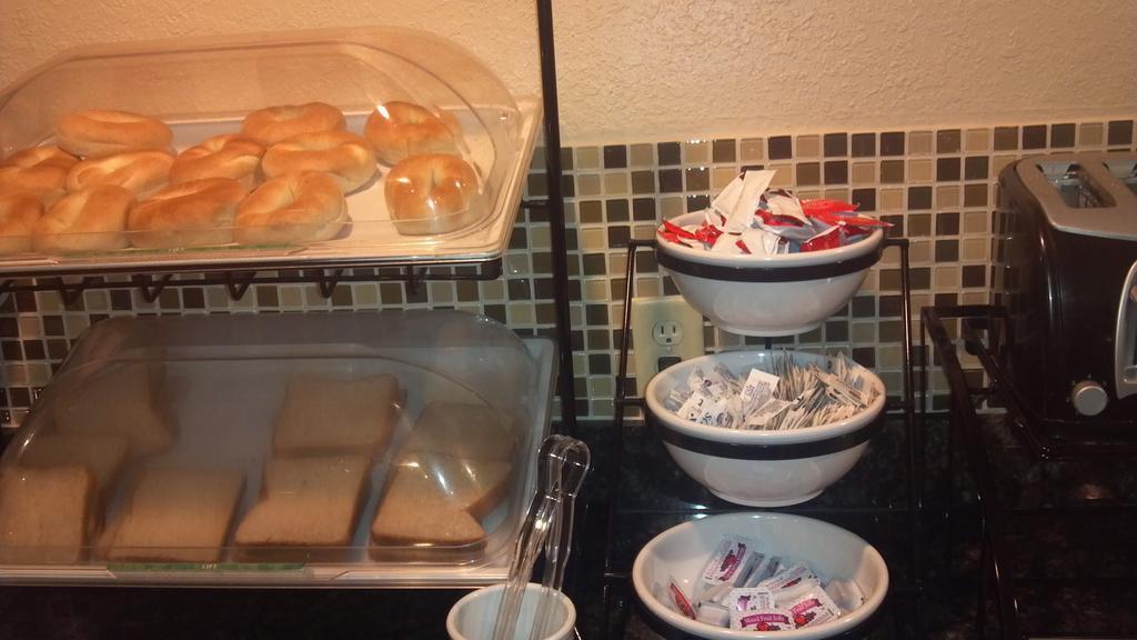 Comfort Inn & Suites Panama City North Esterno foto