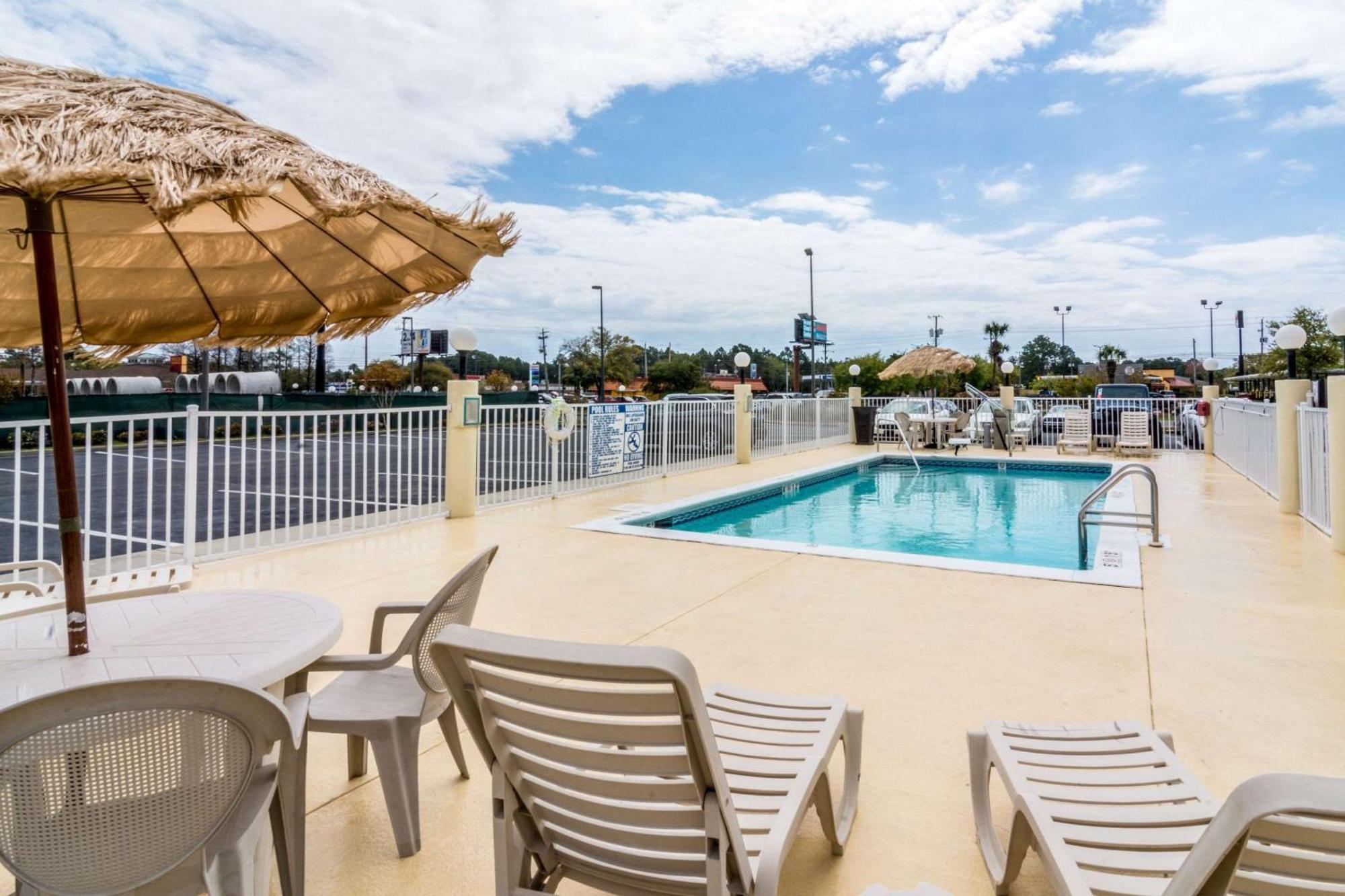 Comfort Inn & Suites Panama City North Esterno foto