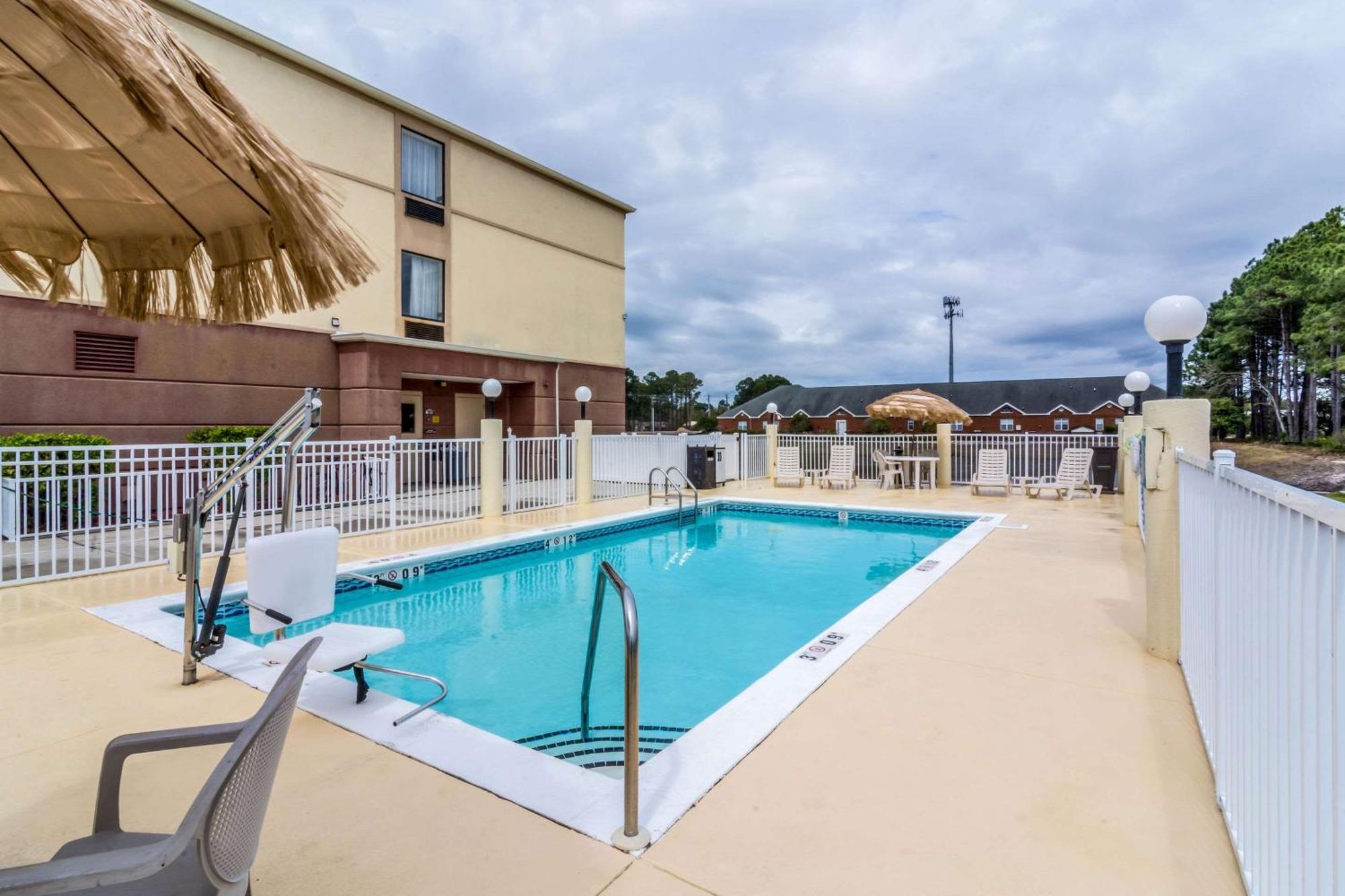 Comfort Inn & Suites Panama City North Esterno foto