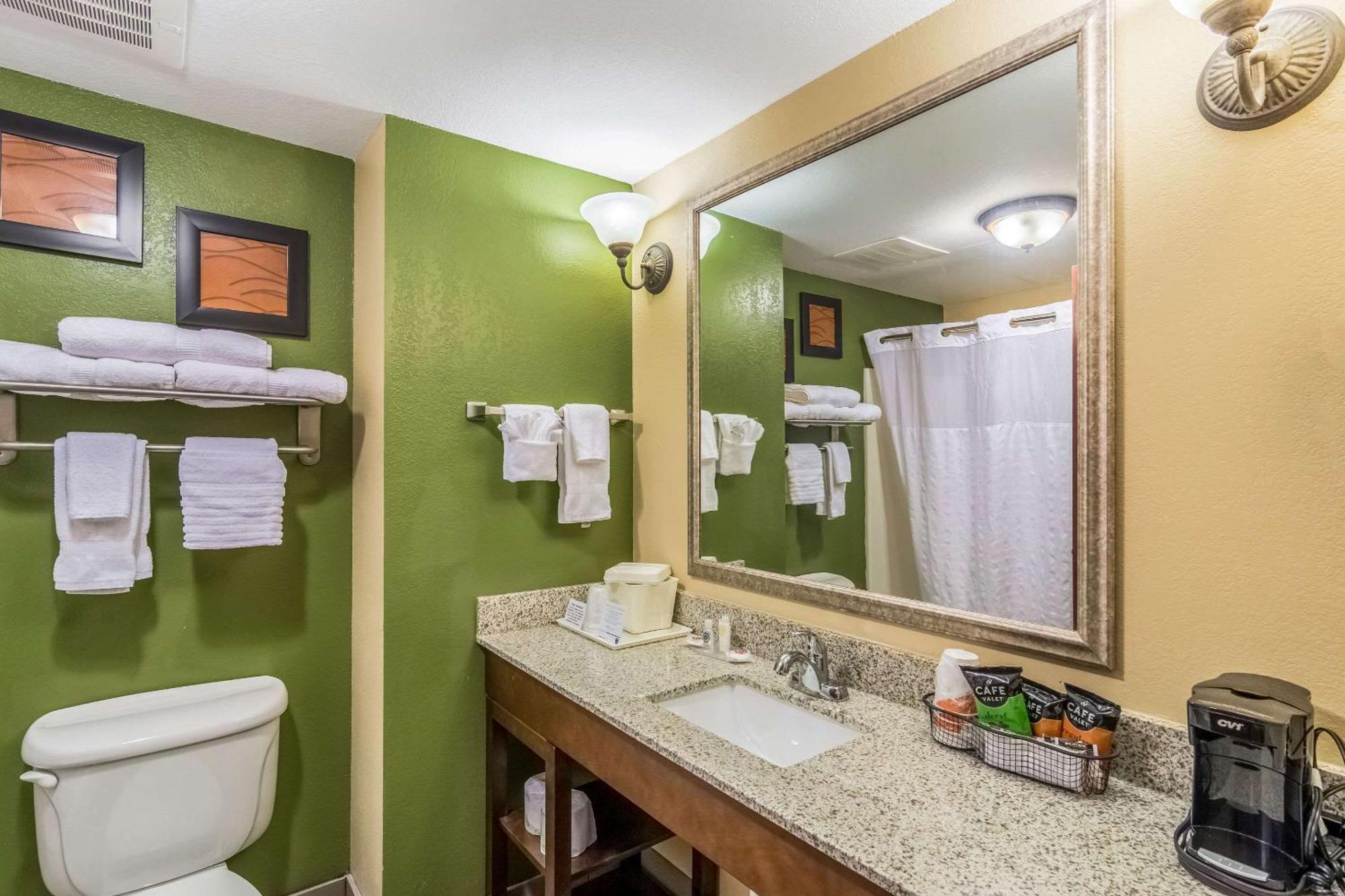 Comfort Inn & Suites Panama City North Esterno foto