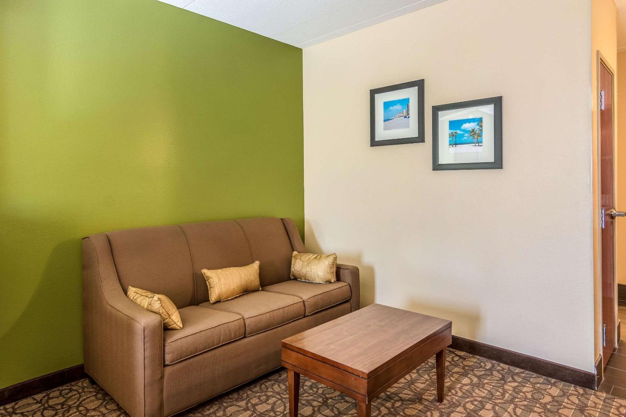 Comfort Inn & Suites Panama City North Esterno foto
